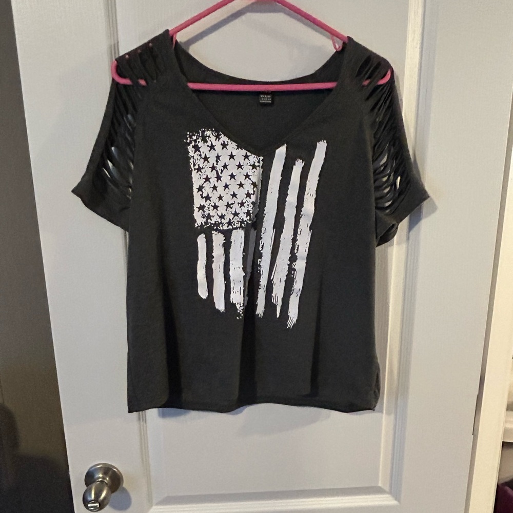 Black Crop Graphic T-Shirt with Cut Out Sleeves